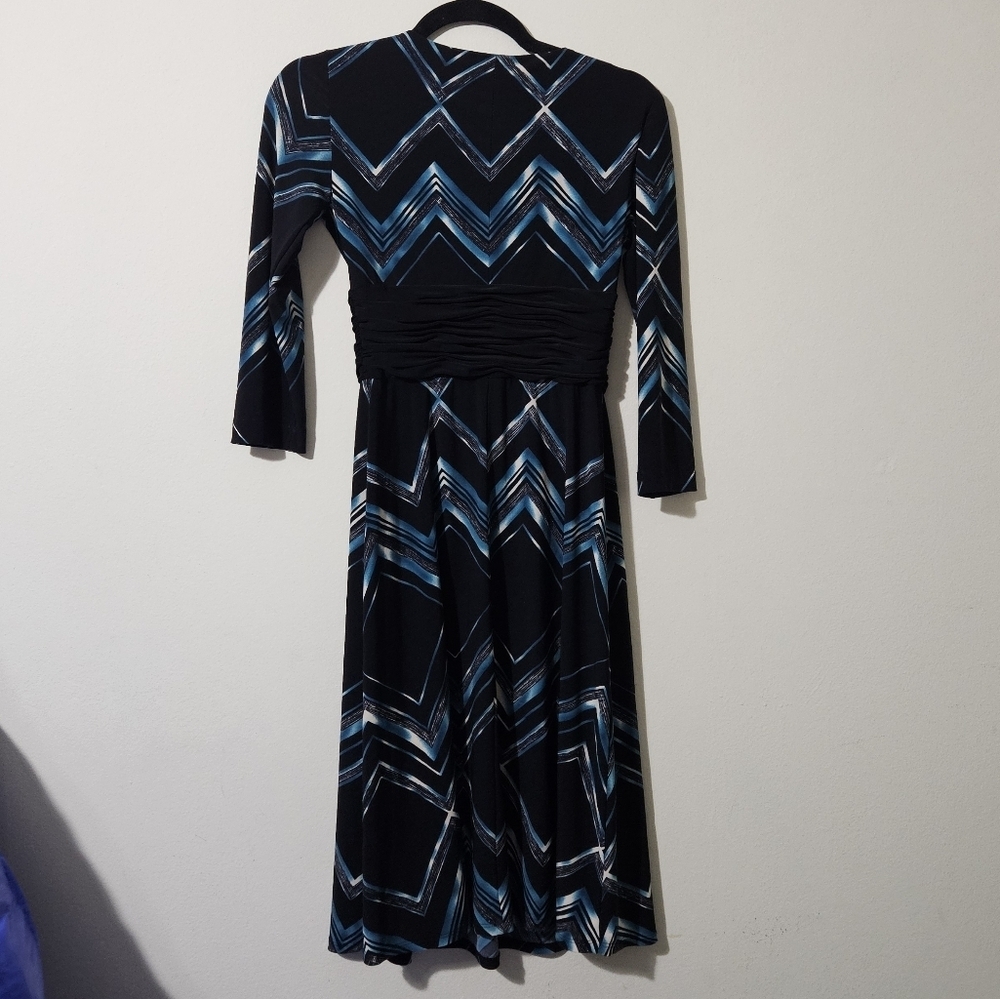Evan Picone Patterned Dress - Picture 4 of 6